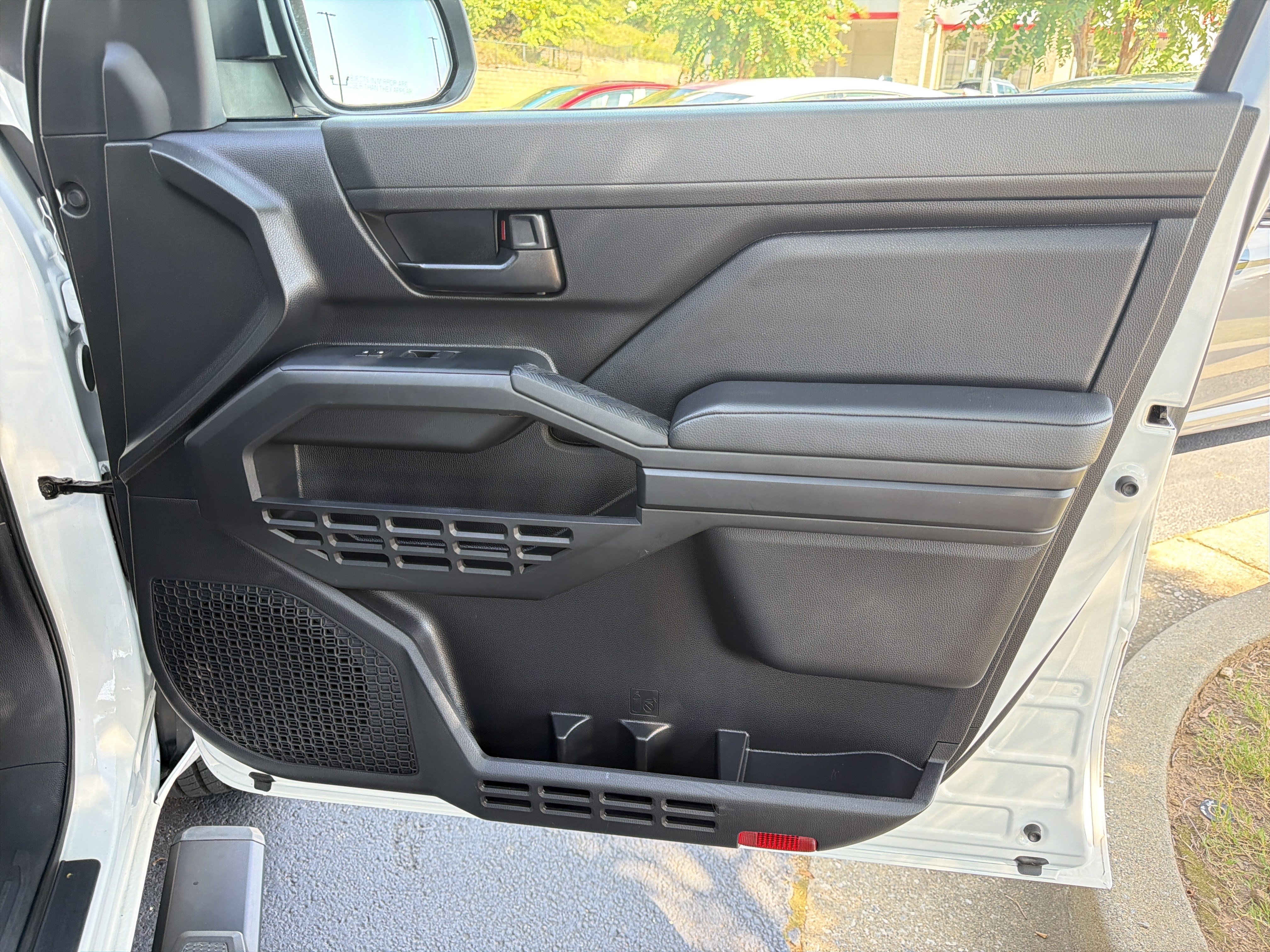 Used 2025 Toyota Tacoma SR RWD image 14