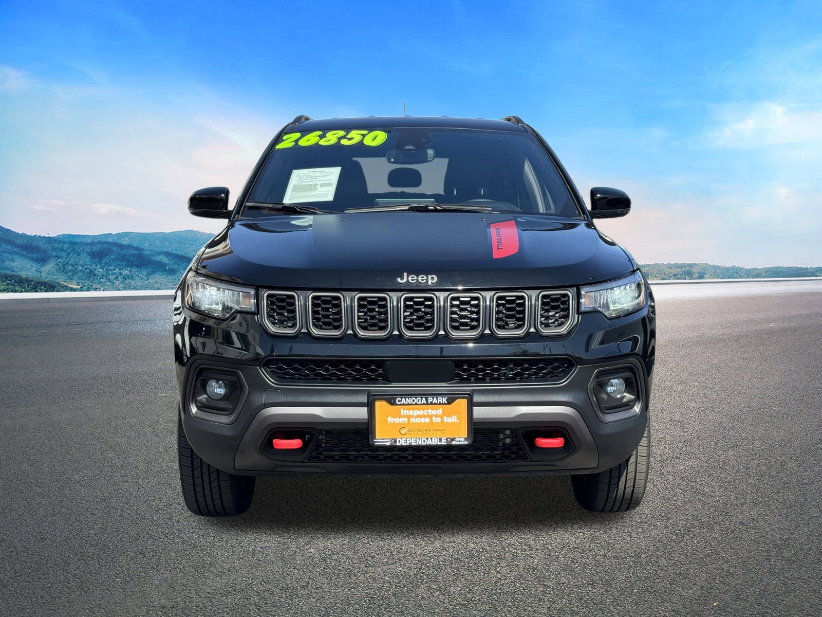 Used 2024 Jeep Compass Trailhawk image 3