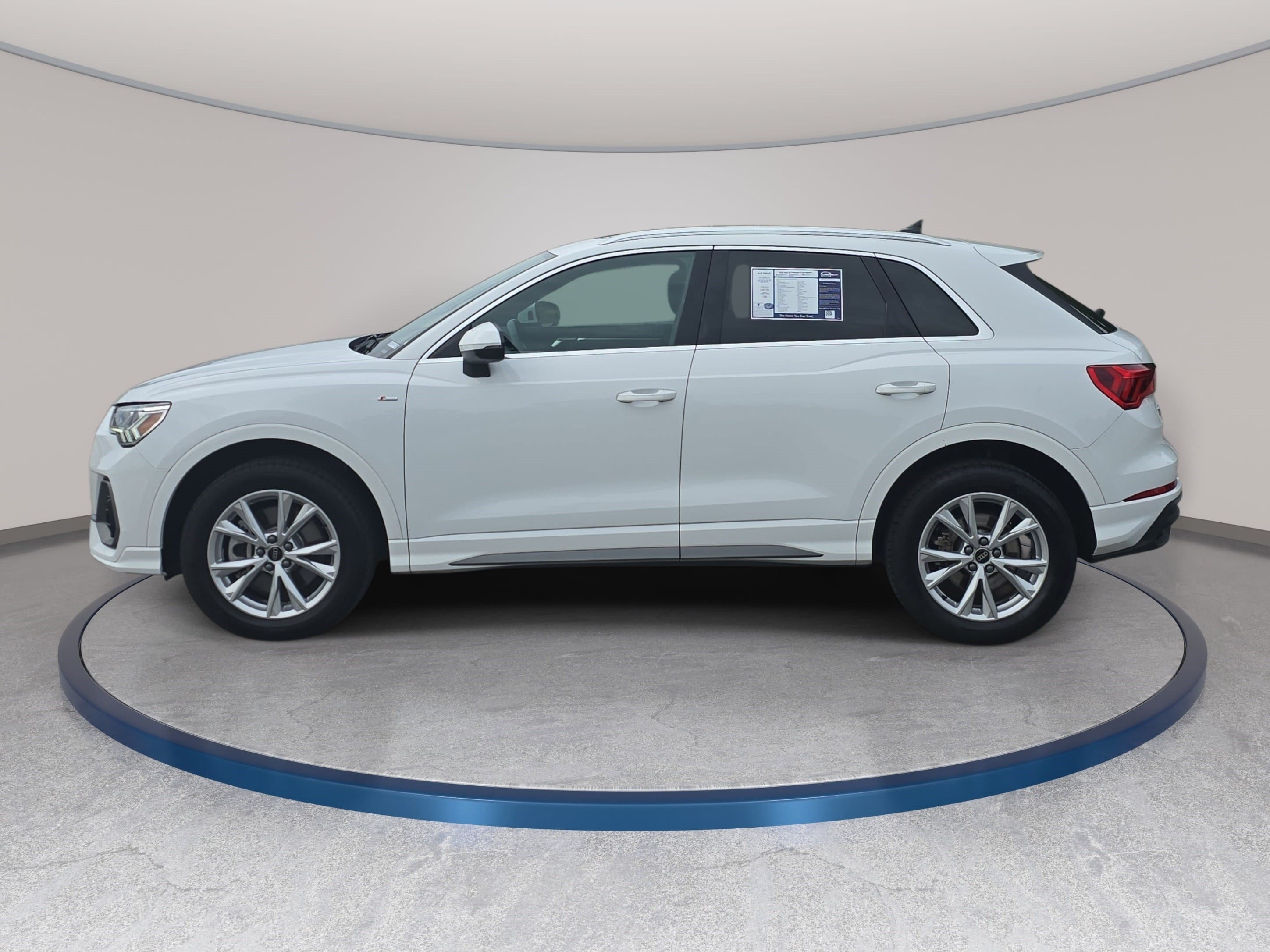 Used 2025 Audi Q3 2.0T Premium AWD/4WD image 8