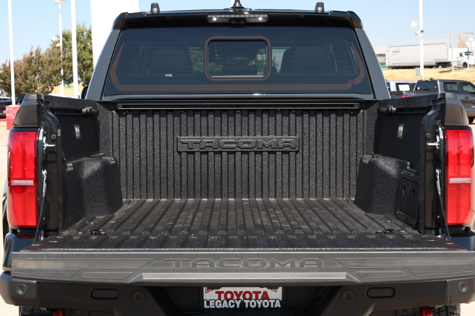Used 2025 Toyota Tacoma TRD Pro w/ Tow Tech Package AWD/4WD image 38