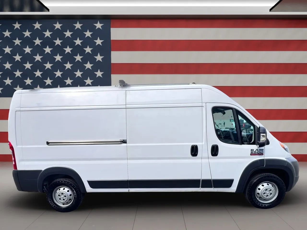Used 2017 RAM ProMaster 2500 FWD image 5