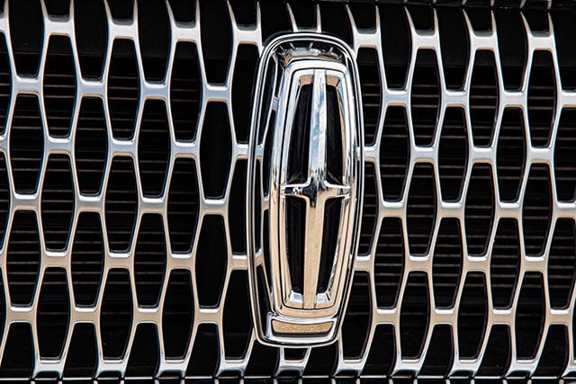 Used 2022 Lincoln Corsair AWD w/ Premium Package image 18