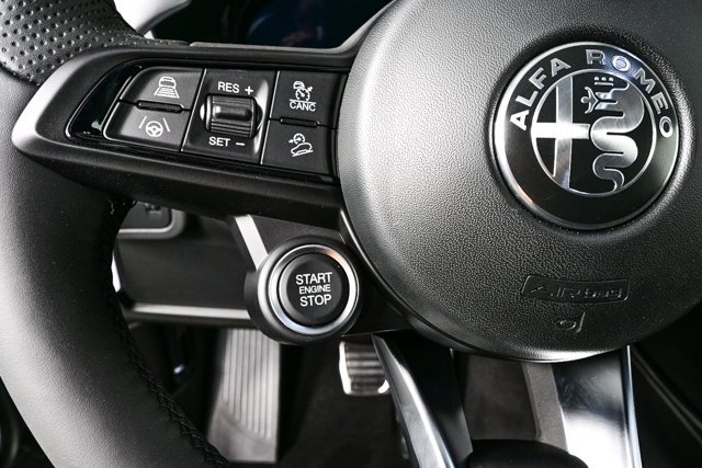 New 2025 Alfa Romeo Stelvio Sprint w/ Convenience Package image 10