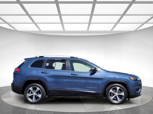 Used 2019 Jeep Cherokee Limited FWD image 3
