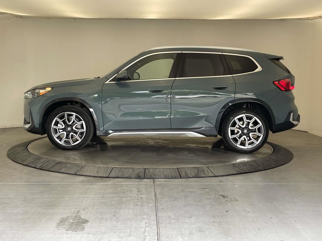 New 2027 BMW X1 xDrive28i AWD/4WD image 2