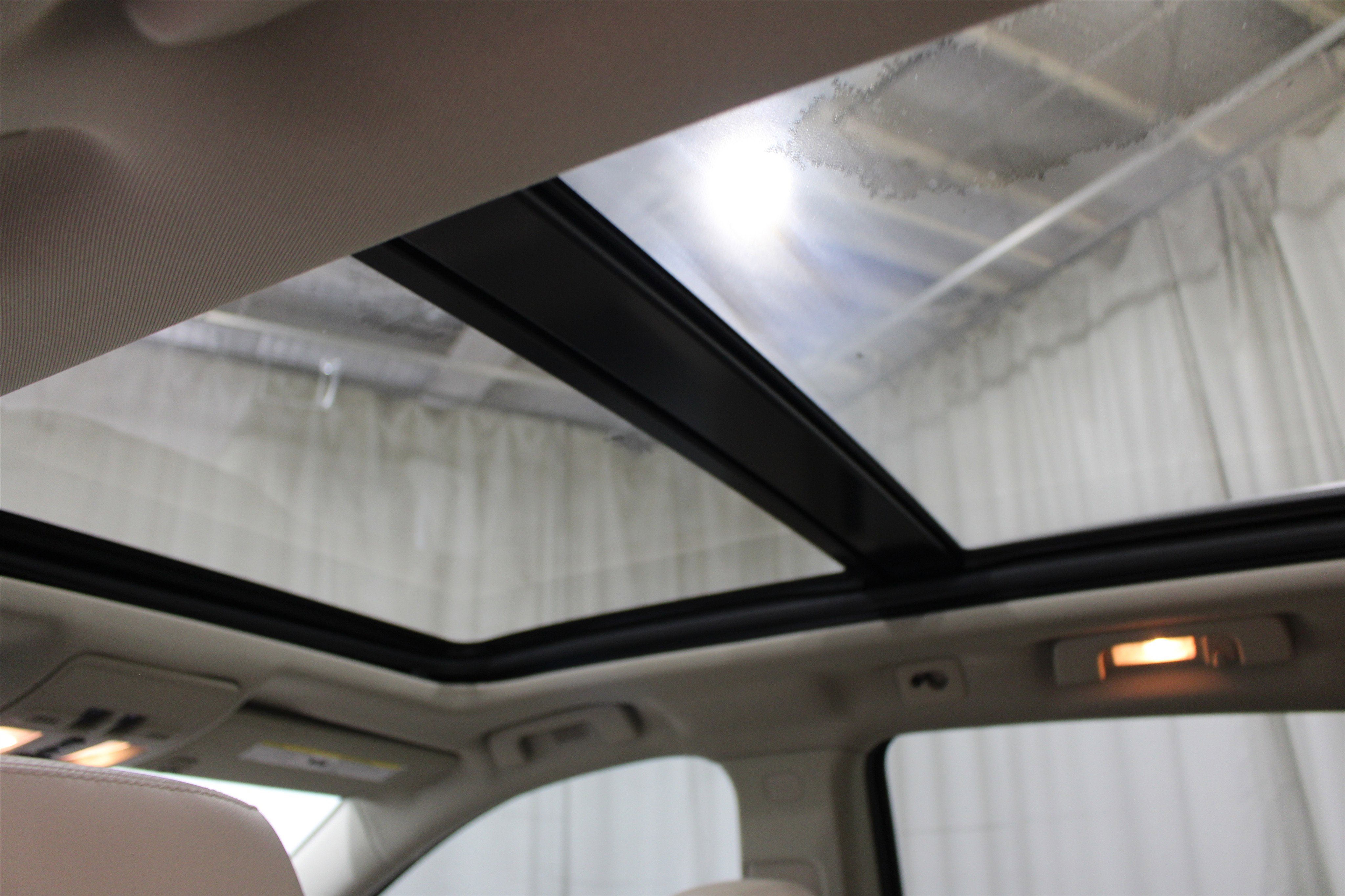 Used 2016 Cadillac SRX Premium w/ LPO, Protection Package image 22