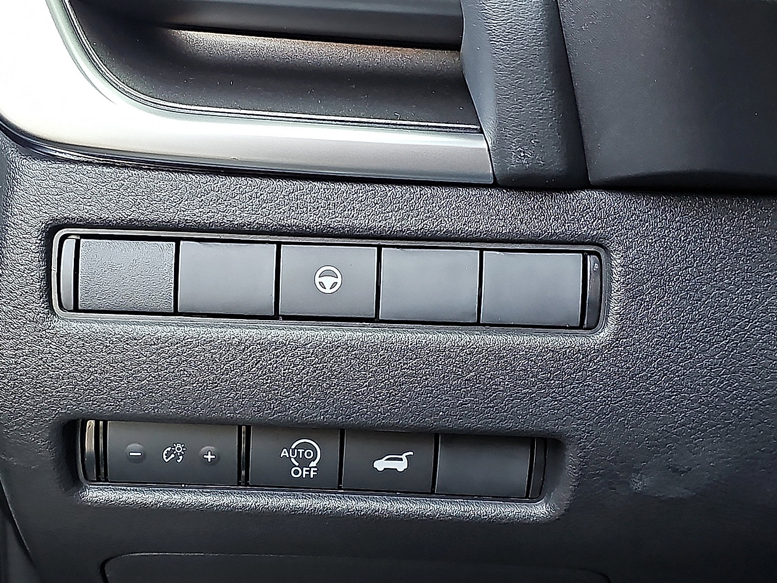 New 2026 Nissan Rogue Dark Armor AWD/4WD image 18