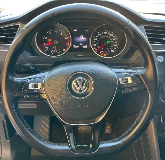 Used 2018 Volkswagen Tiguan SE FWD image 23
