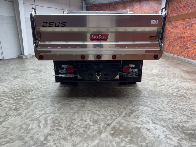 New 2025 Ford F550 4x4 Regular Cab Super Duty image 4