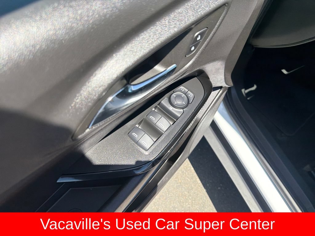 Used 2025 Chevrolet Trax RS w/ Sunroof Package FWD image 11