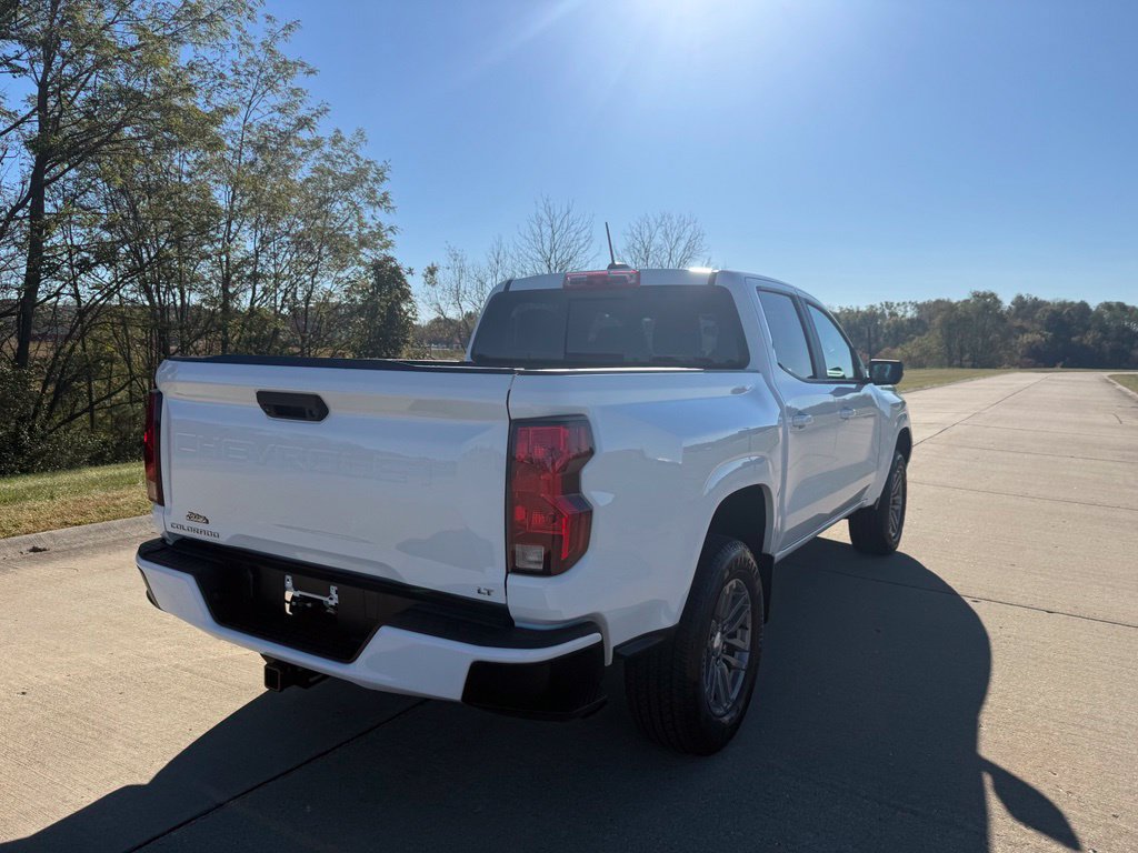 Used 2024 Chevrolet Colorado LT w/ LT Convenience Package RWD image 3