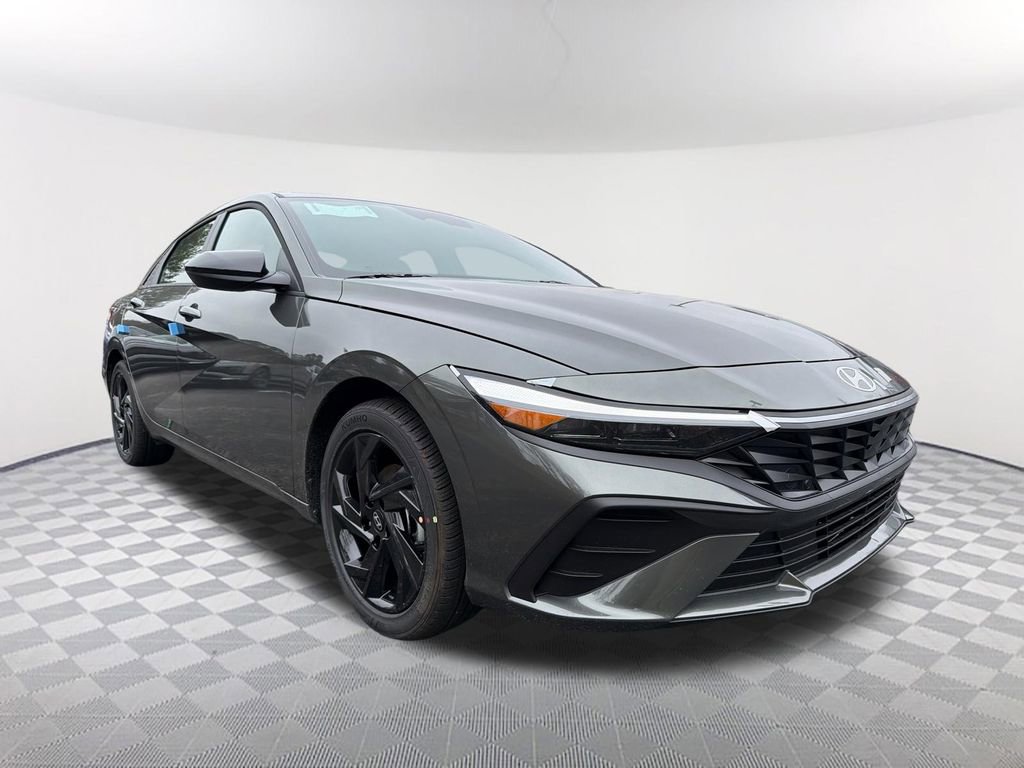 New 2026 Hyundai Elantra Sport FWD image 3