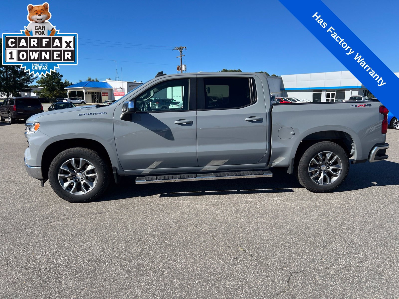 Used 2024 Chevrolet Silverado 1500 LT AWD/4WD image 2