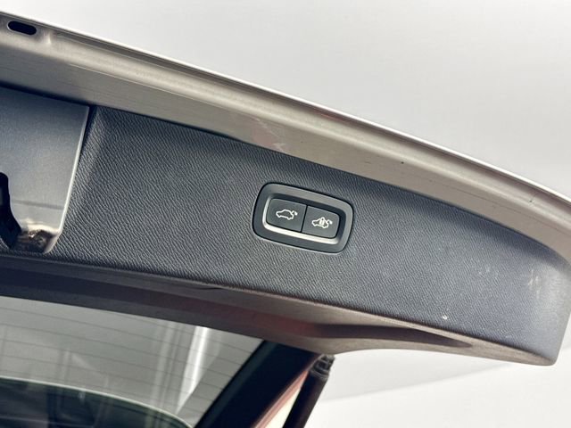 Used 2021 Volvo XC90 T5 Momentum w/ Climate Package image 44