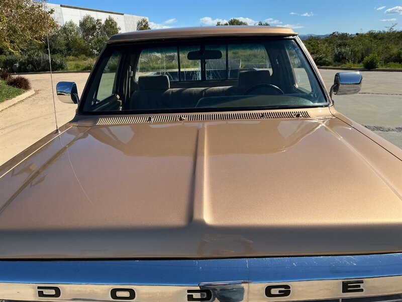Used 1991 Dodge D/W Truck 350 AWD/4WD image 4