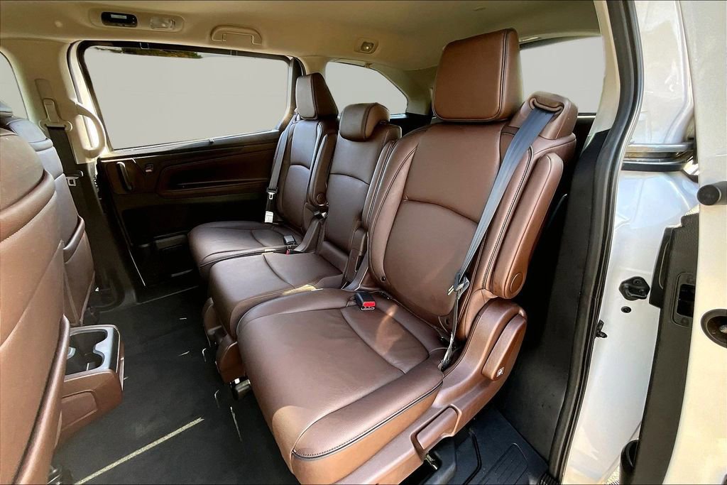 Used 2025 Honda Odyssey Touring image 18