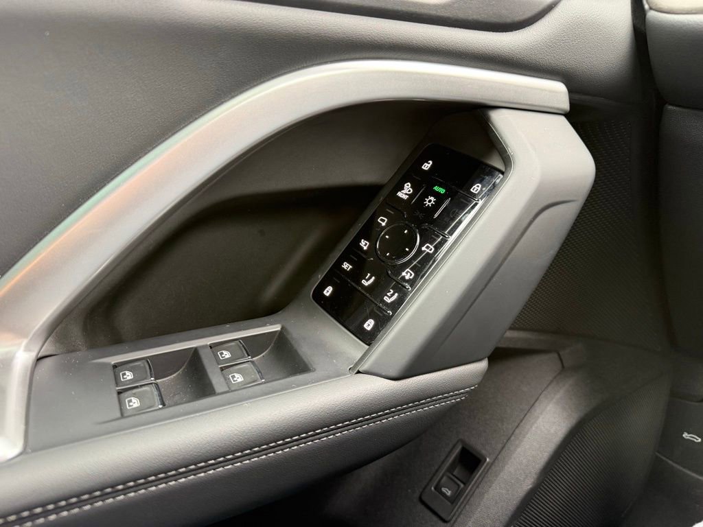 Used 2025 Audi Q5 Premium Plus w/ Premium Plus AWD/4WD image 42