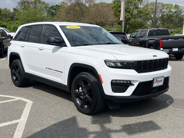Used 2023 Jeep Grand Cherokee Limited w/ Black Appearance Package