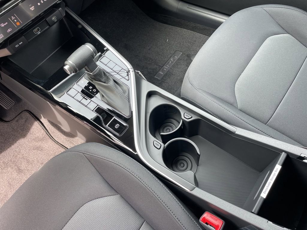 New 2026 Kia Niro LX image 9