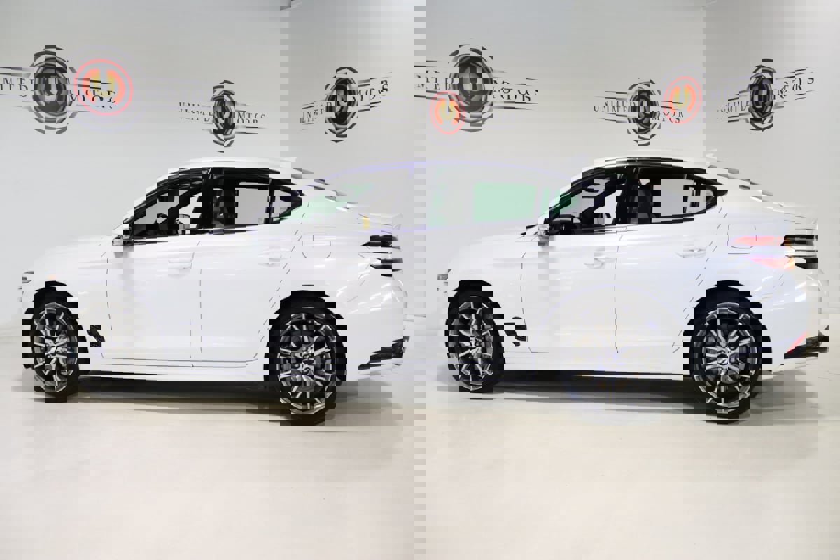 Used 2024 Genesis G70 2.5T image 27