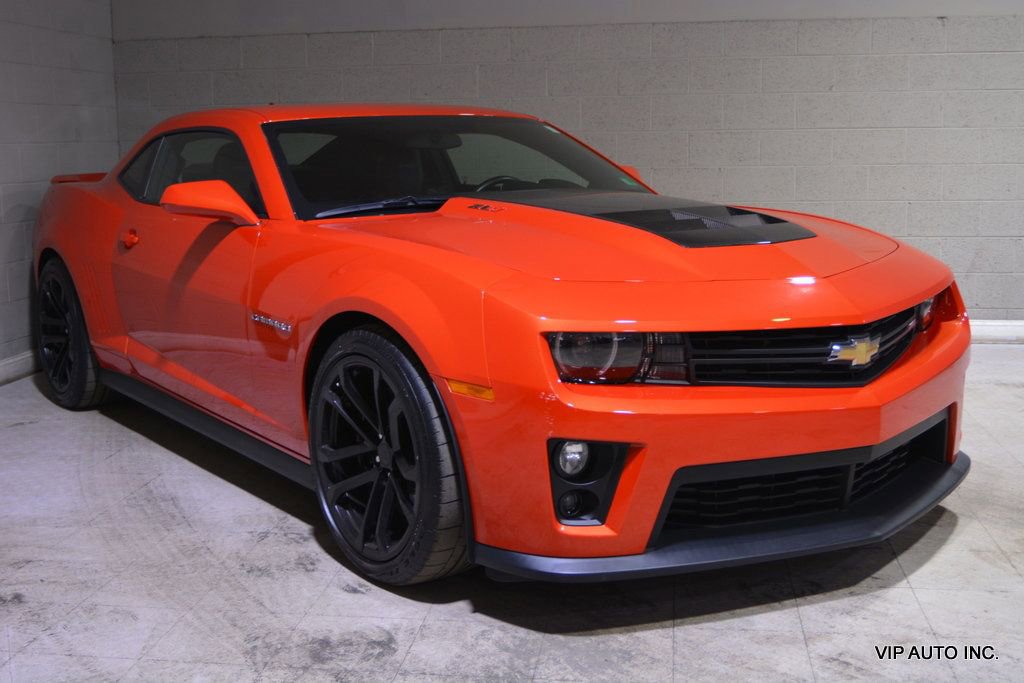 Used 2013 Chevrolet Camaro ZL1 w/ Gray Stripe Package image 1