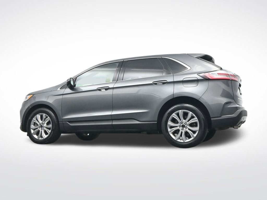 Used 2024 Ford Edge Titanium image 39