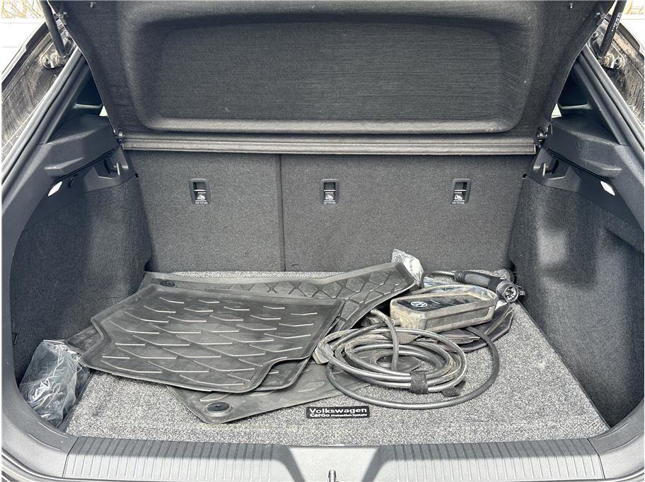 Used 2023 Volkswagen ID.4 Pro image 28