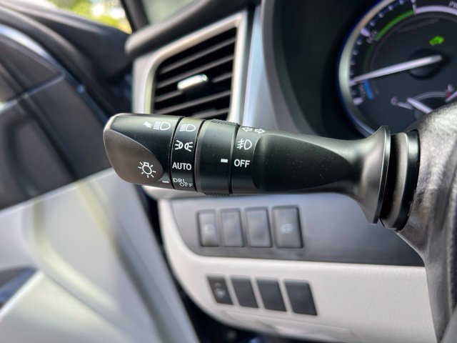 Used 2019 Toyota Highlander XLE AWD/4WD image 22