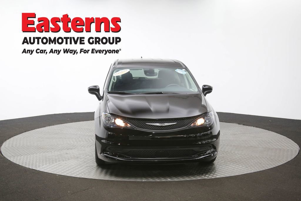 Used 2024 Chrysler Voyager LX image 50