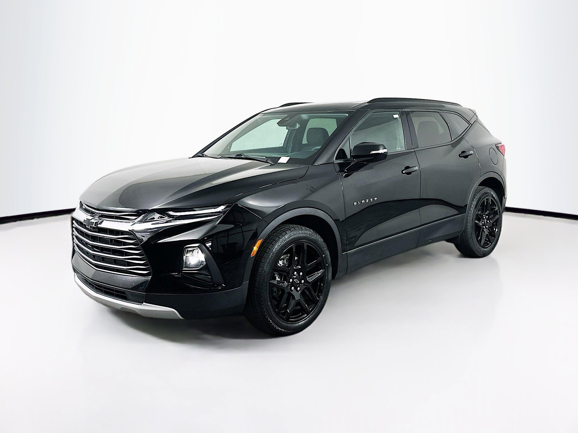 Used 2022 Chevrolet Blazer LT image 3