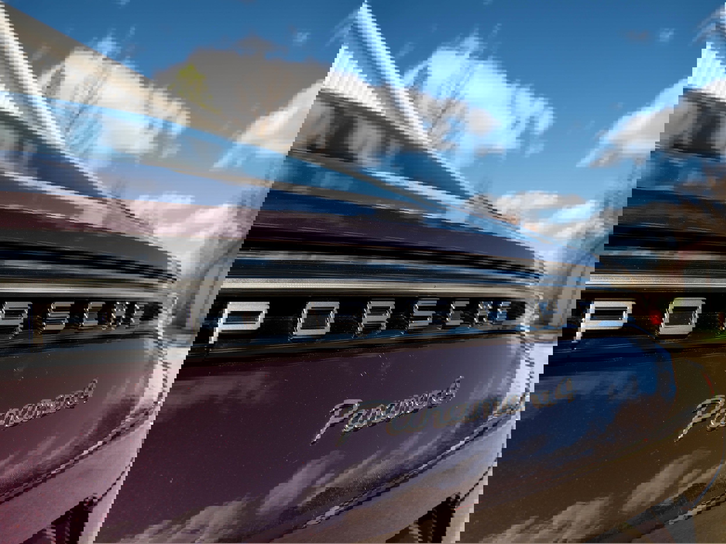 Certified 2023 Porsche Panamera 4 Platinum Edition image 8