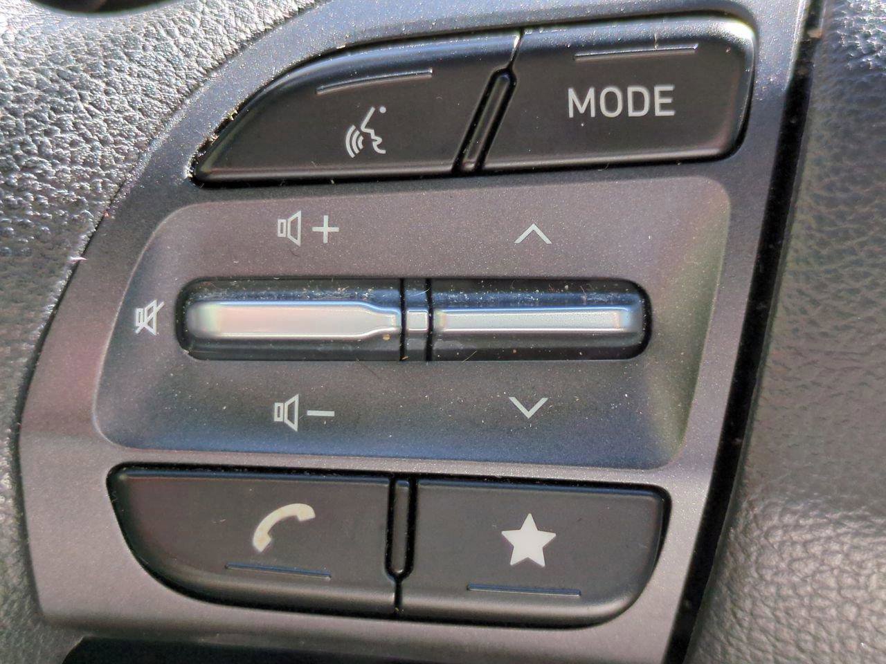 Certified 2023 Hyundai Kona SEL image 23