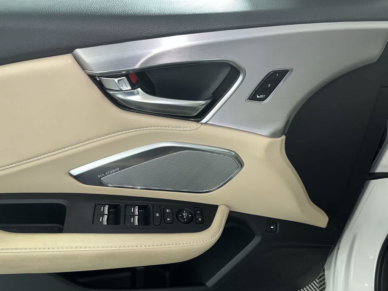 Used 2019 Acura RDX w/ Technology Package AWD/4WD image 13