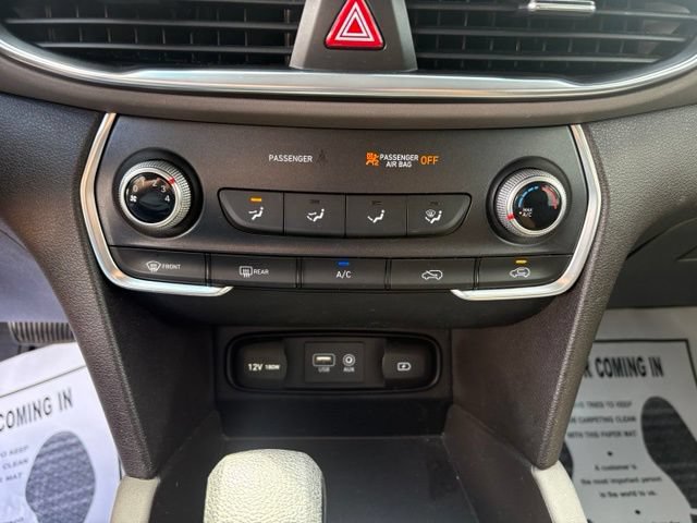 Used 2019 Hyundai Santa Fe SE AWD/4WD image 18