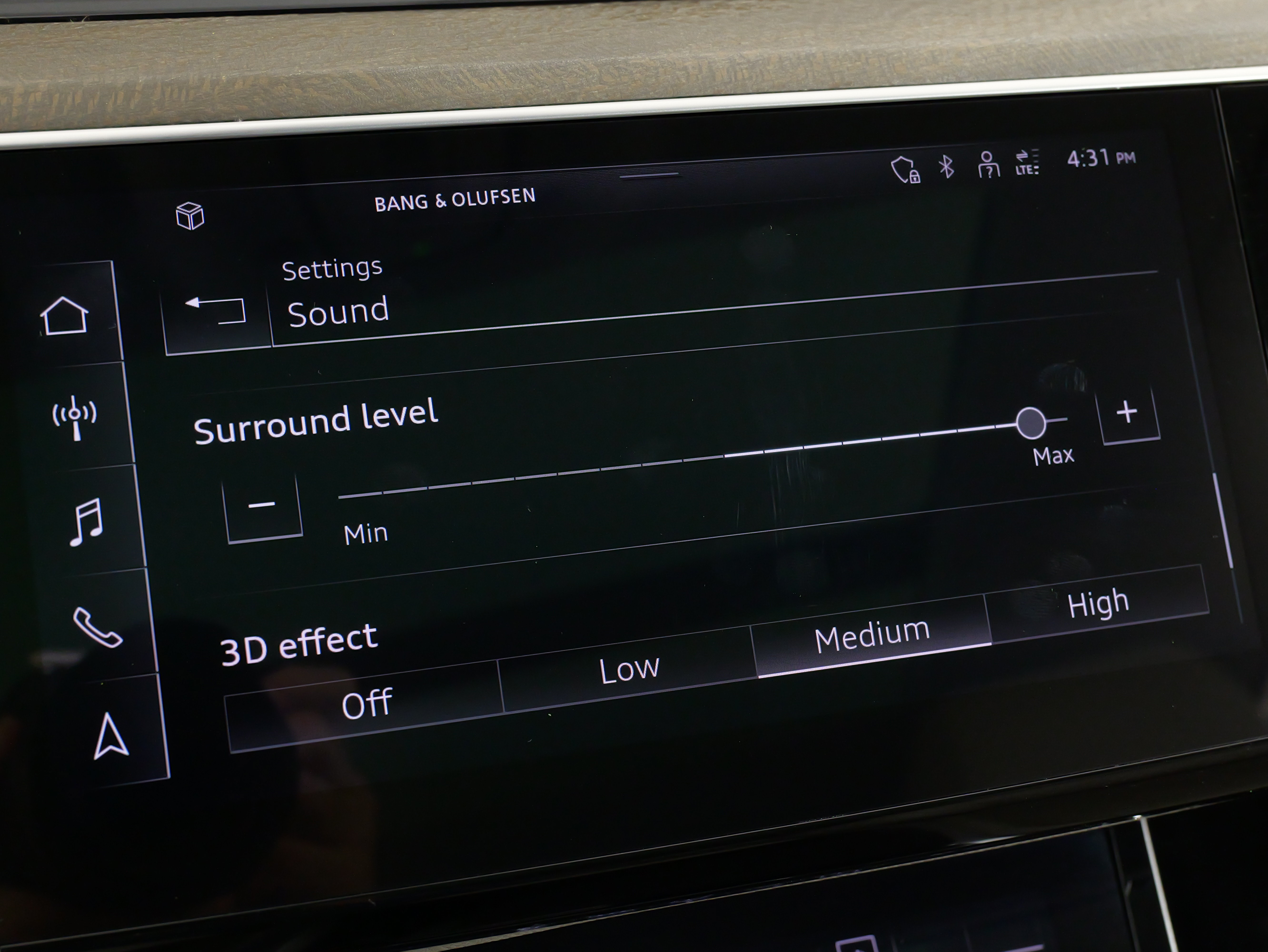 Used 2024 Audi Q8 e-tron Premium Plus w/ Premium Plus Package AWD/4WD image 48