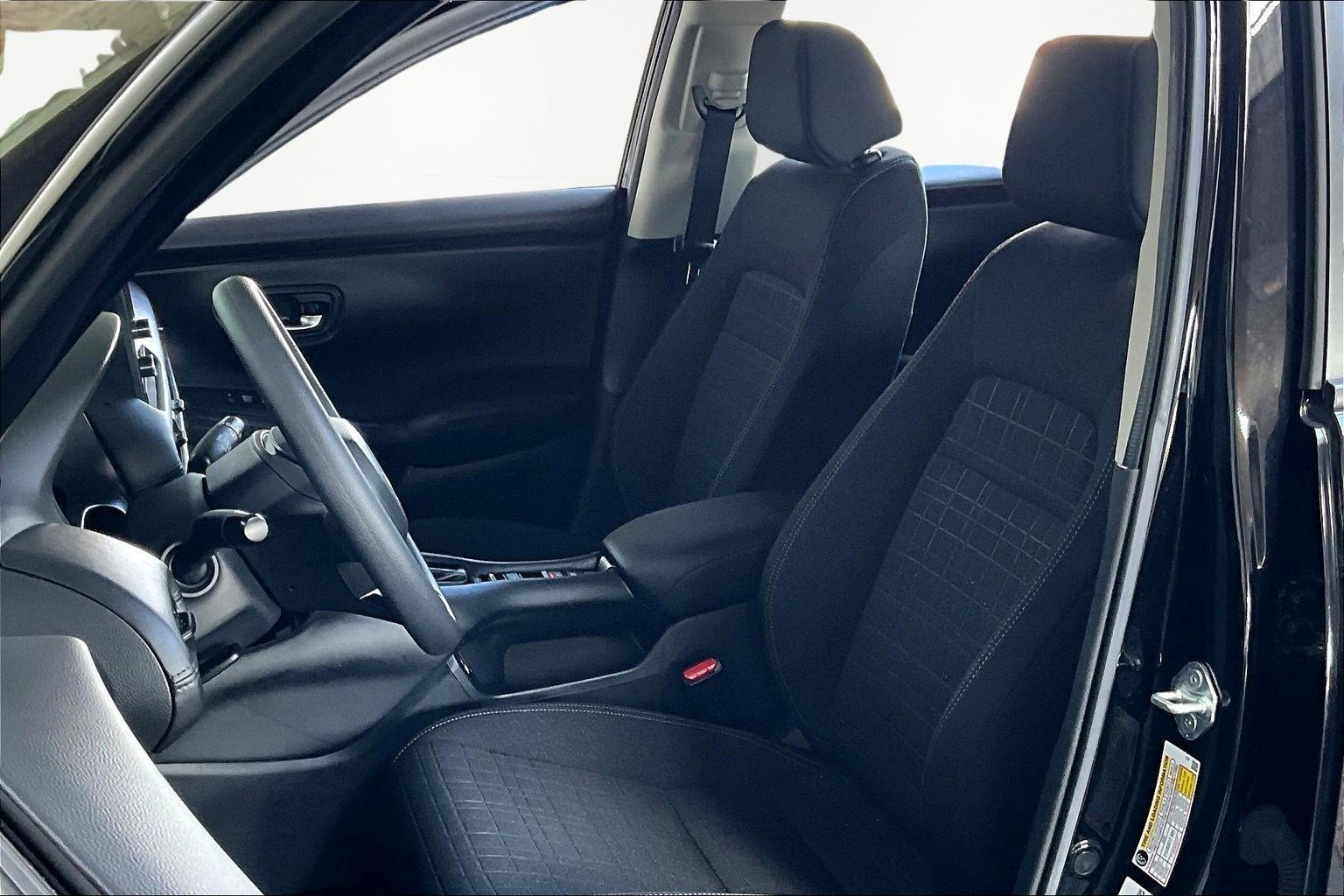 Used 2023 Honda HR-V LX image 20