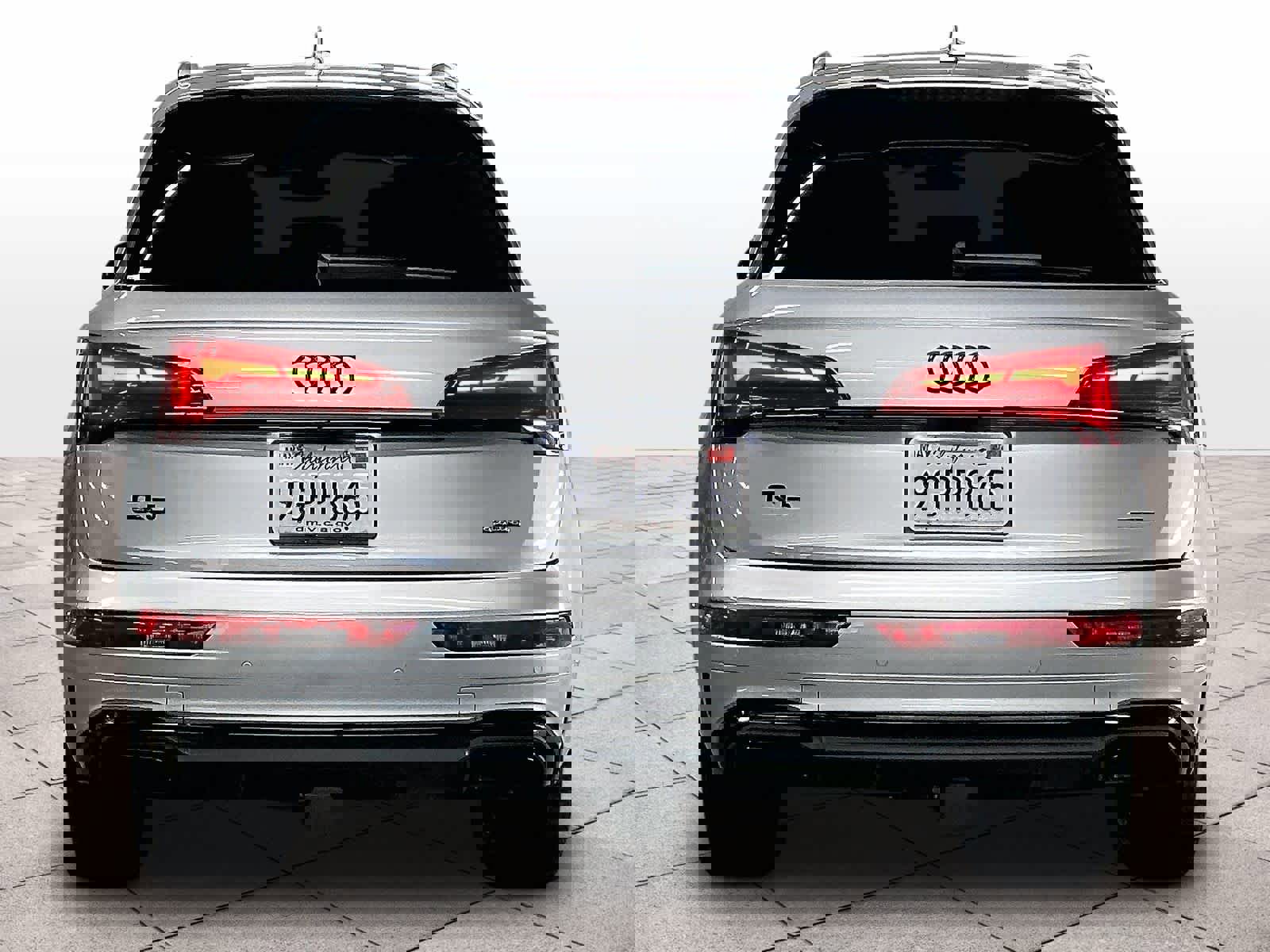 Certified 2023 Audi Q5 2.0T Prestige w/ Prestige Package image 7