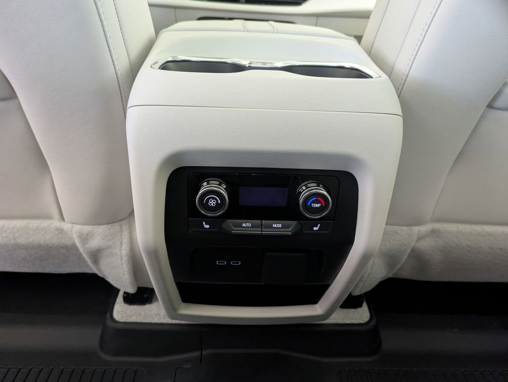 New 2026 Buick Enclave Avenir w/ Super Cruise Package image 11