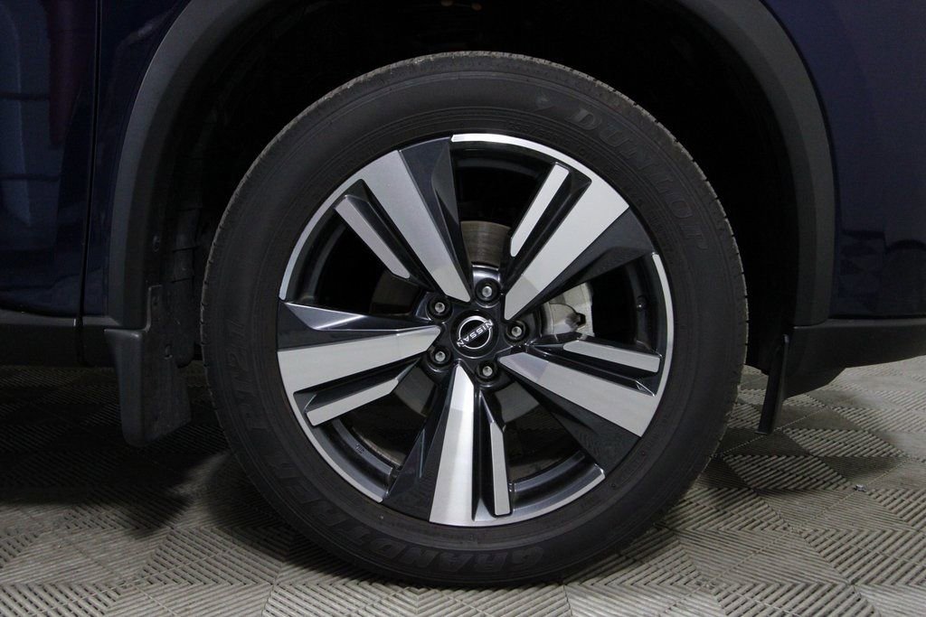 Used 2024 Nissan Rogue SL image 9