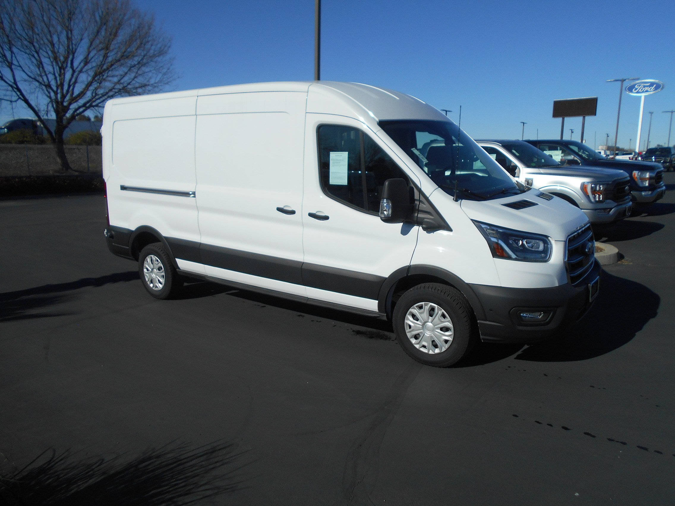 Used 2022 Ford E-Transit Medium Roof w/ Load Area Protection Package RWD image 2