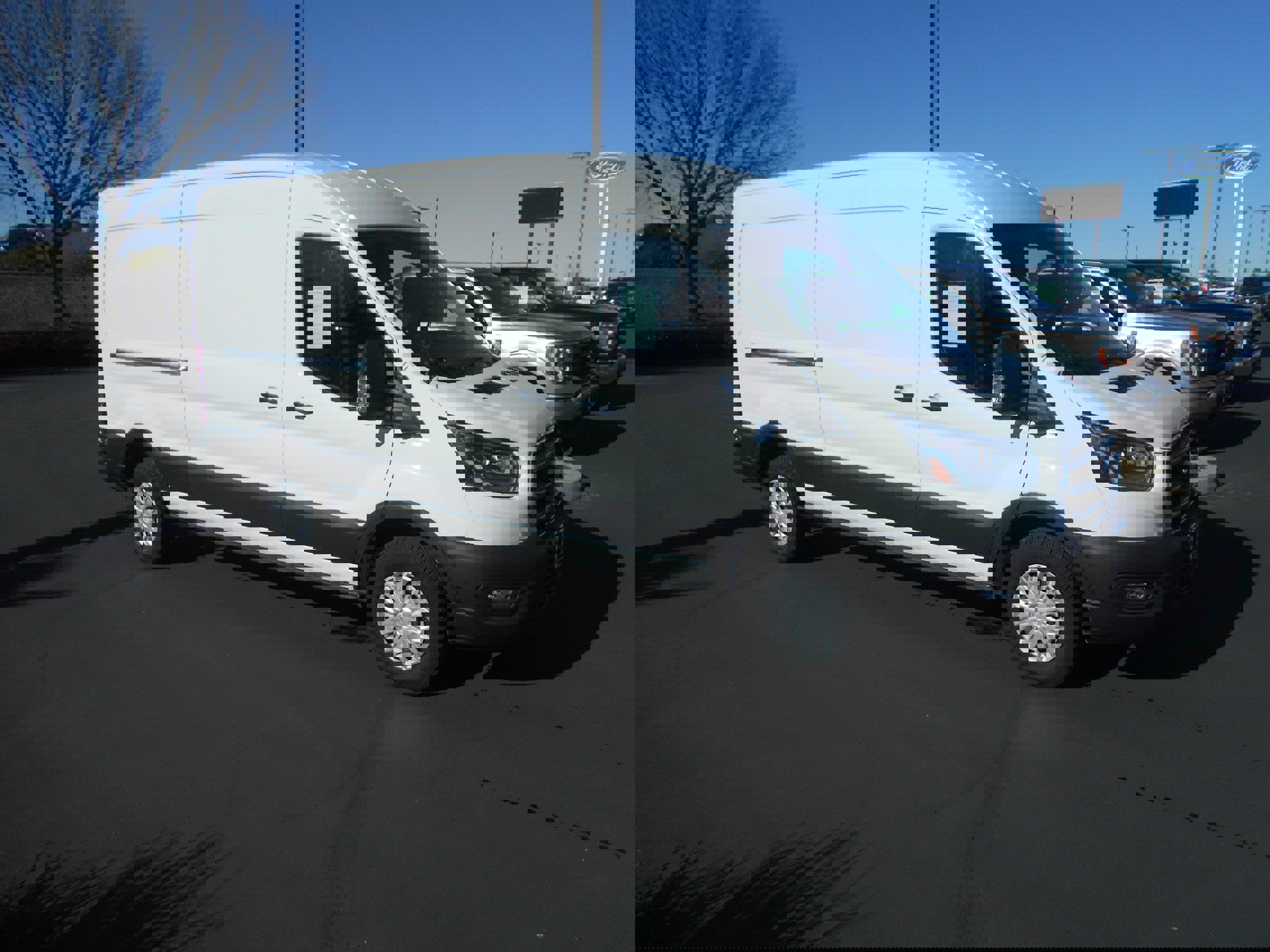 Used 2022 Ford E-Transit Medium Roof w/ Load Area Protection Package image 2