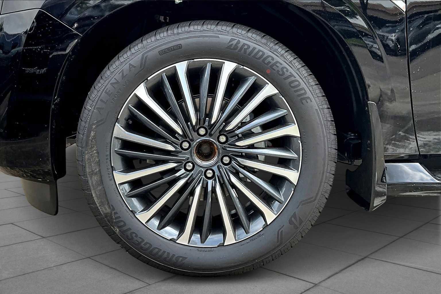 New 2025 Nissan Armada Platinum Reserve image 9