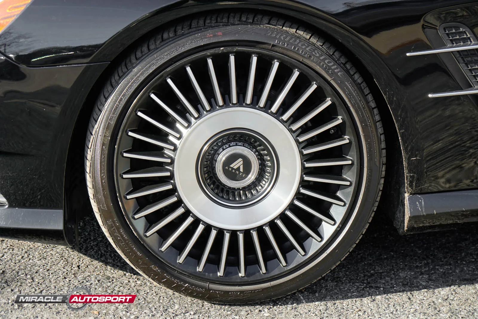 Used 2013 Mercedes-Benz SL 550 w/ Premium Pkg image 13