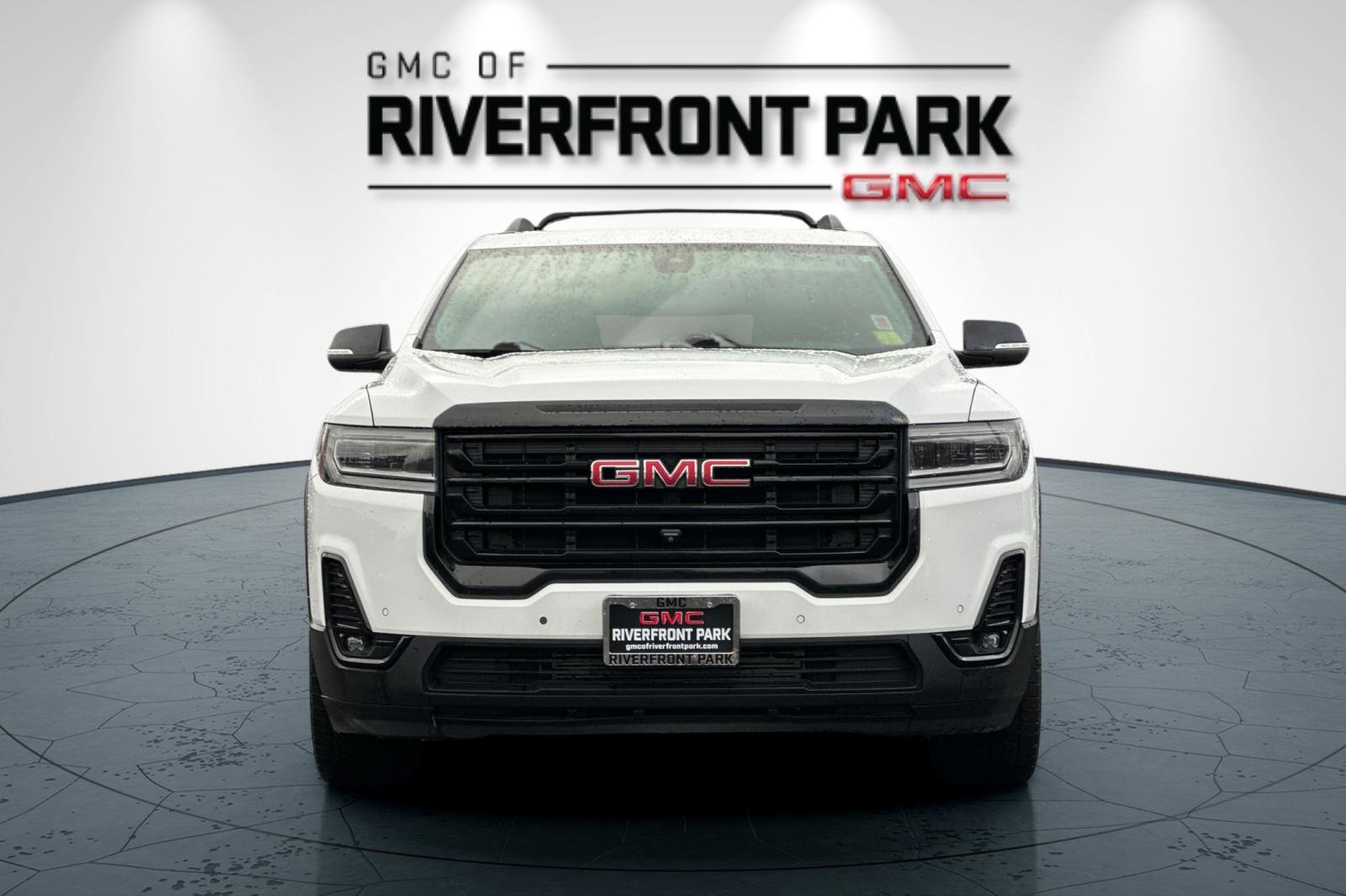 Used 2021 GMC Acadia SLT w/ Elevation Edition image 8