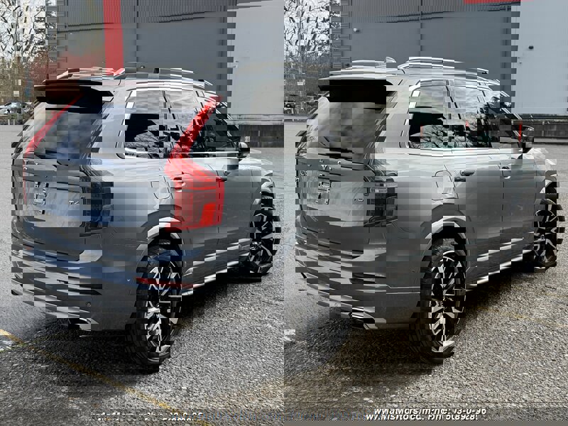 Used 2018 Volvo XC90 T6 Momentum w/ Convenience Package image 6