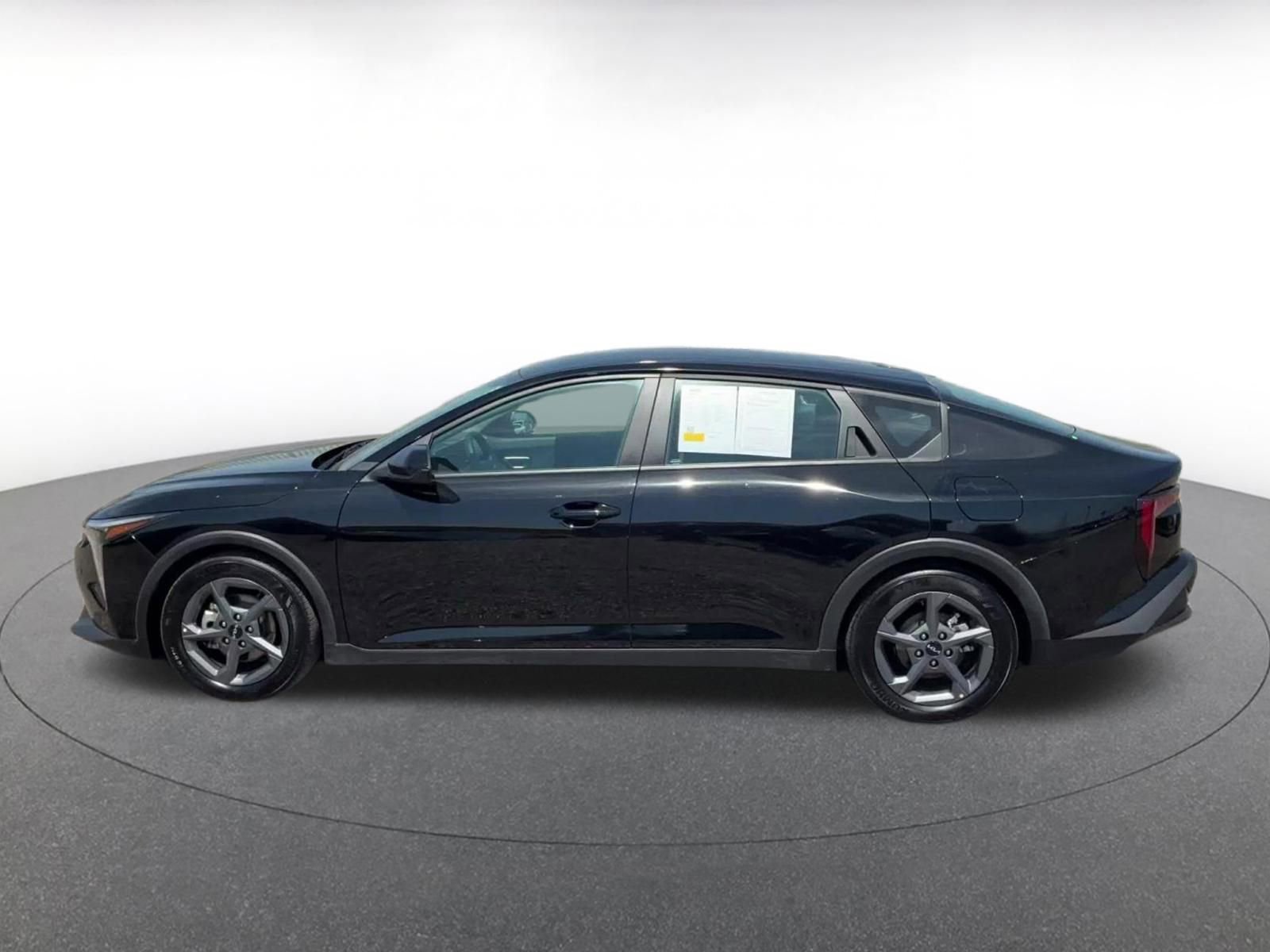 Used 2025 Kia K4 FWD image 7