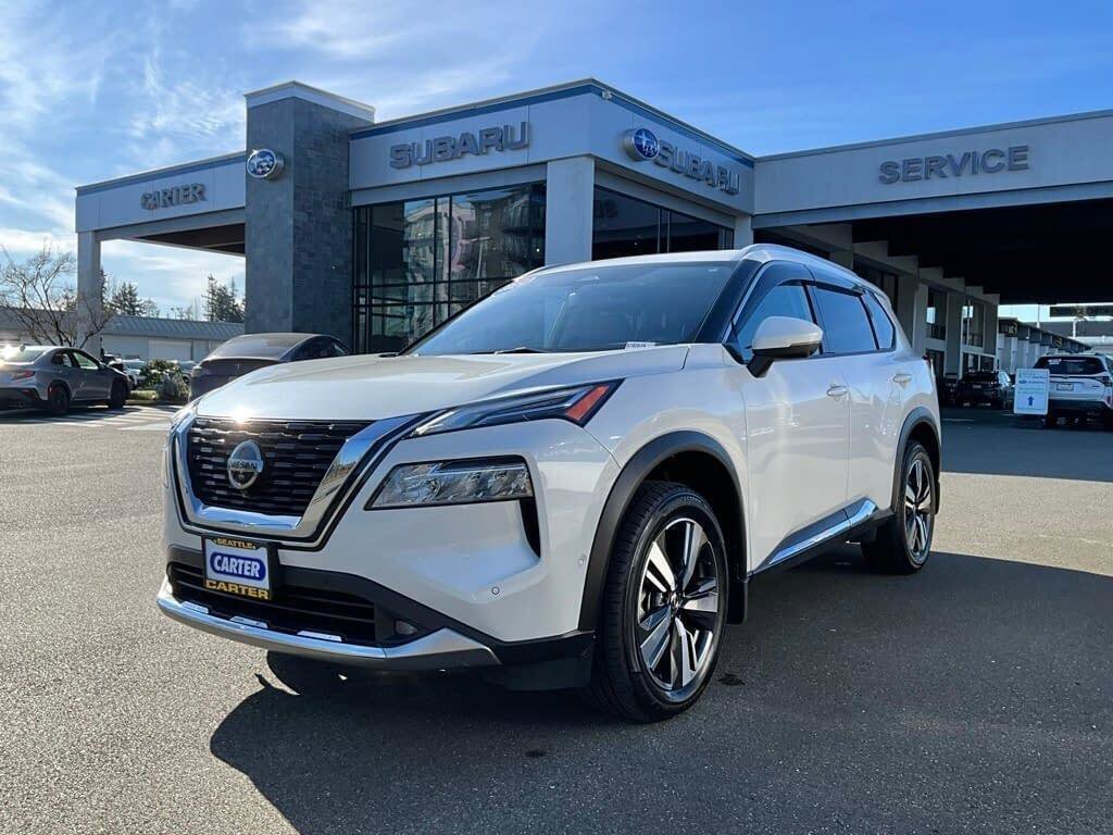 Used 2021 Nissan Rogue Platinum image 4