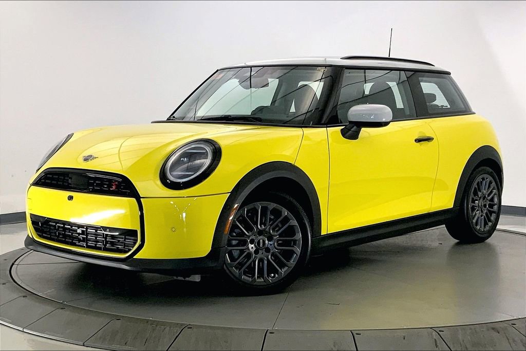 Certified 2025 MINI Cooper S image 11