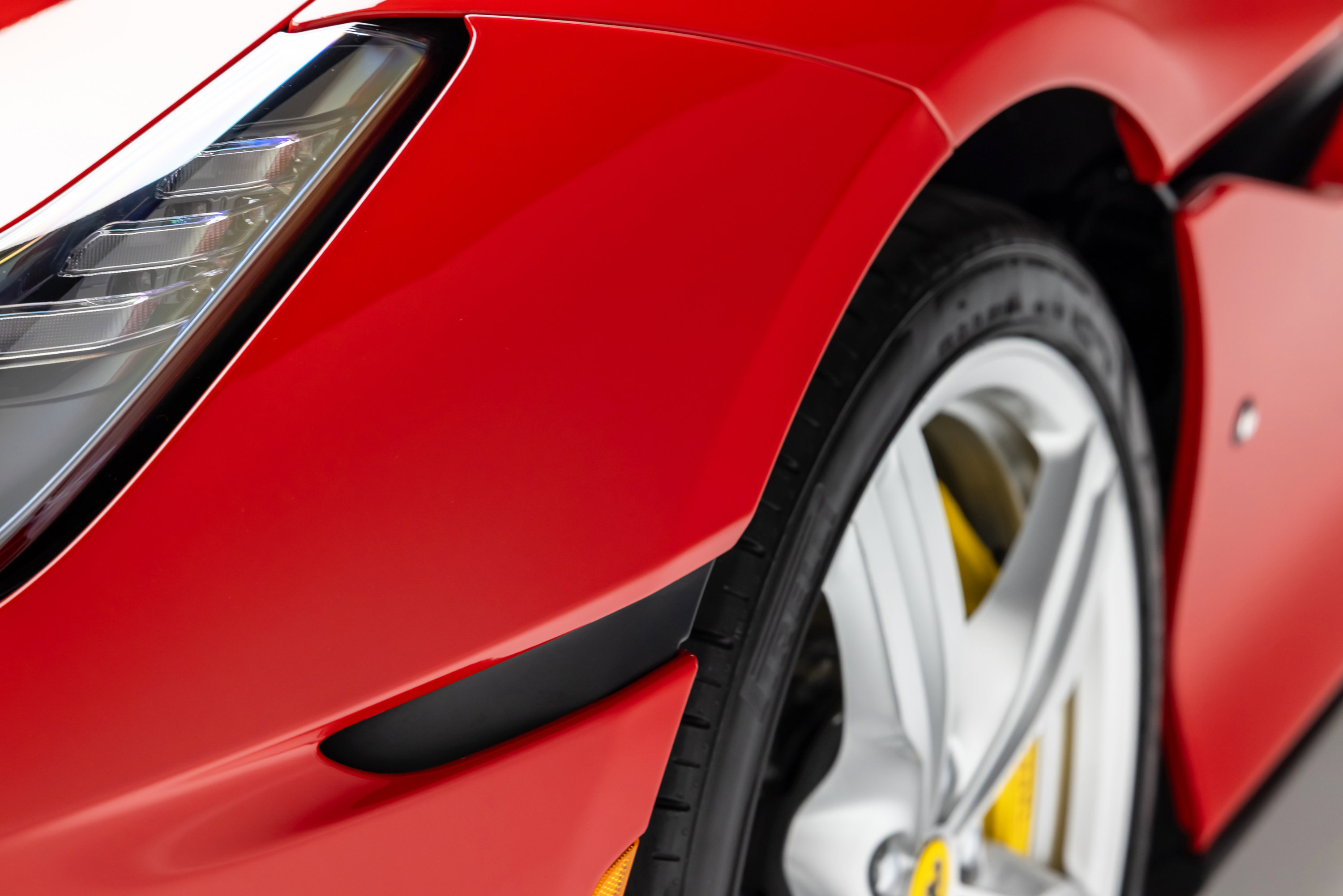 Certified 2022 Ferrari Portofino M RWD image 40