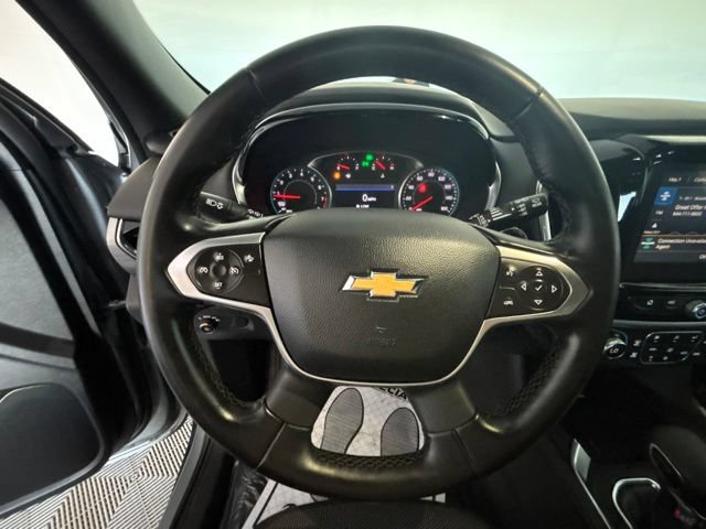 Used 2023 Chevrolet Traverse LT w/ Rear Camera Mirror Package AWD/4WD image 4